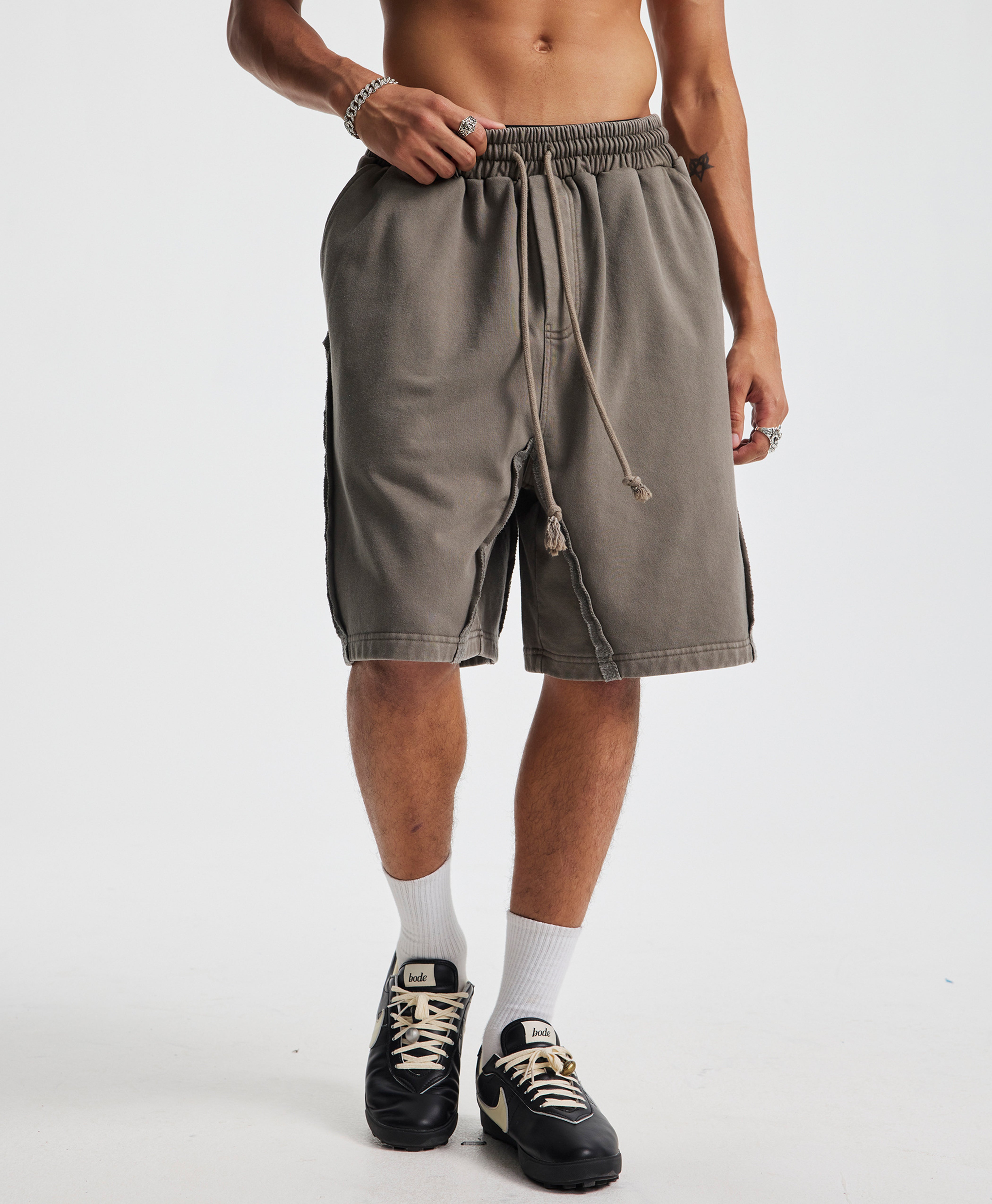 ATHENTIQ WASHED CORE SHORTS
