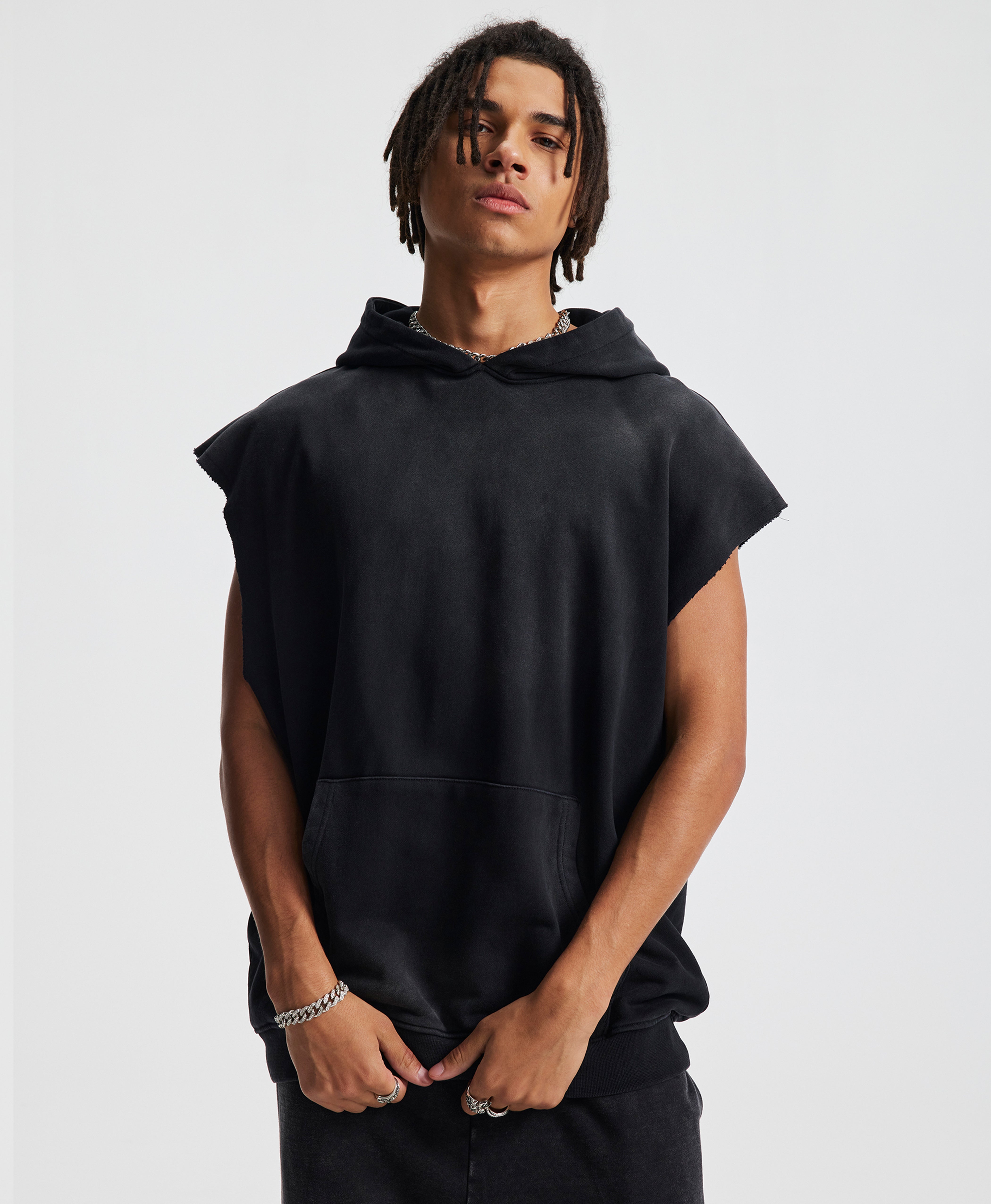 ATHENTIQ PREMIUM SLEEVELESS HOODIE