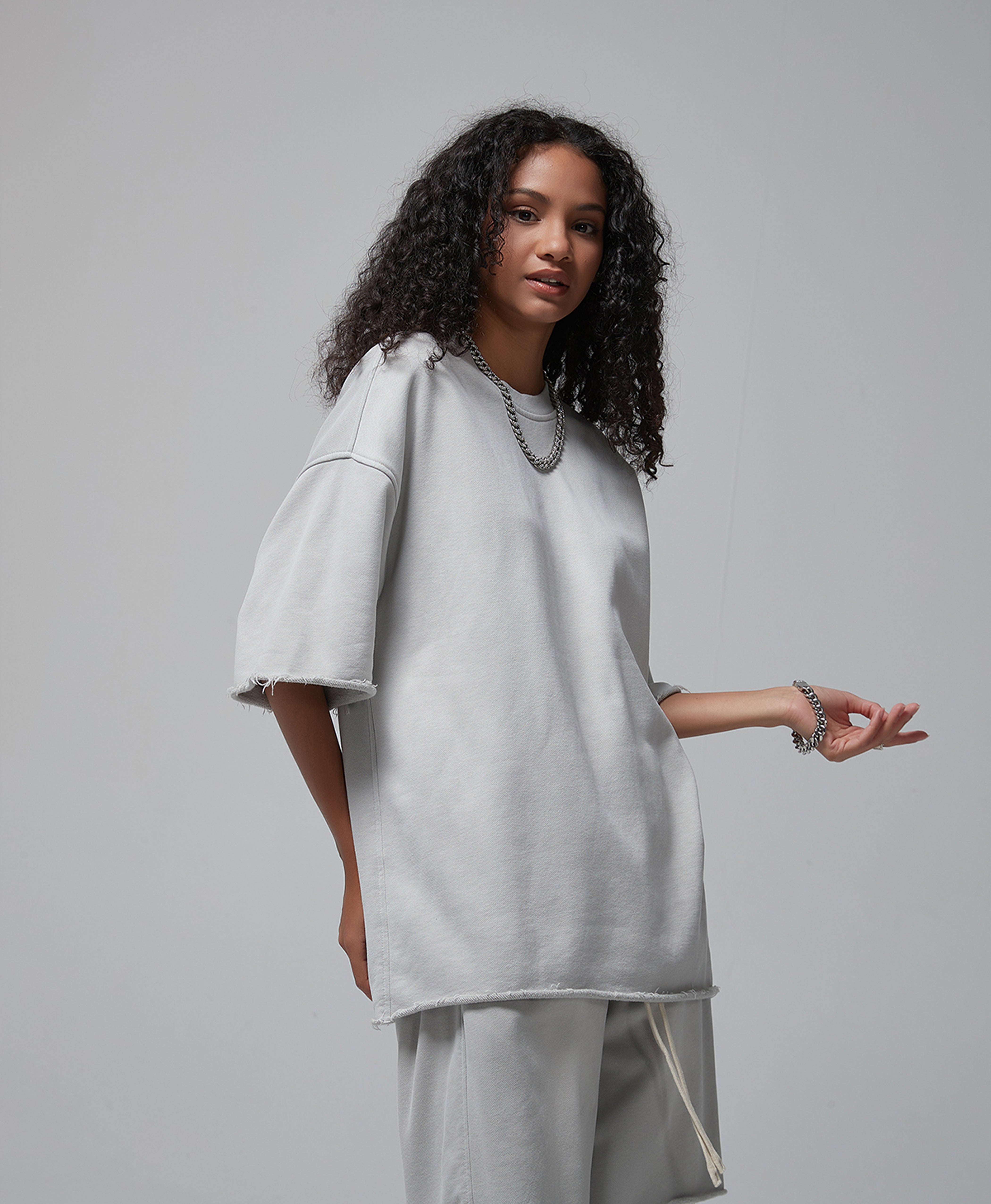 ATHENTIQ EDGE CUT PREMIUM TEE