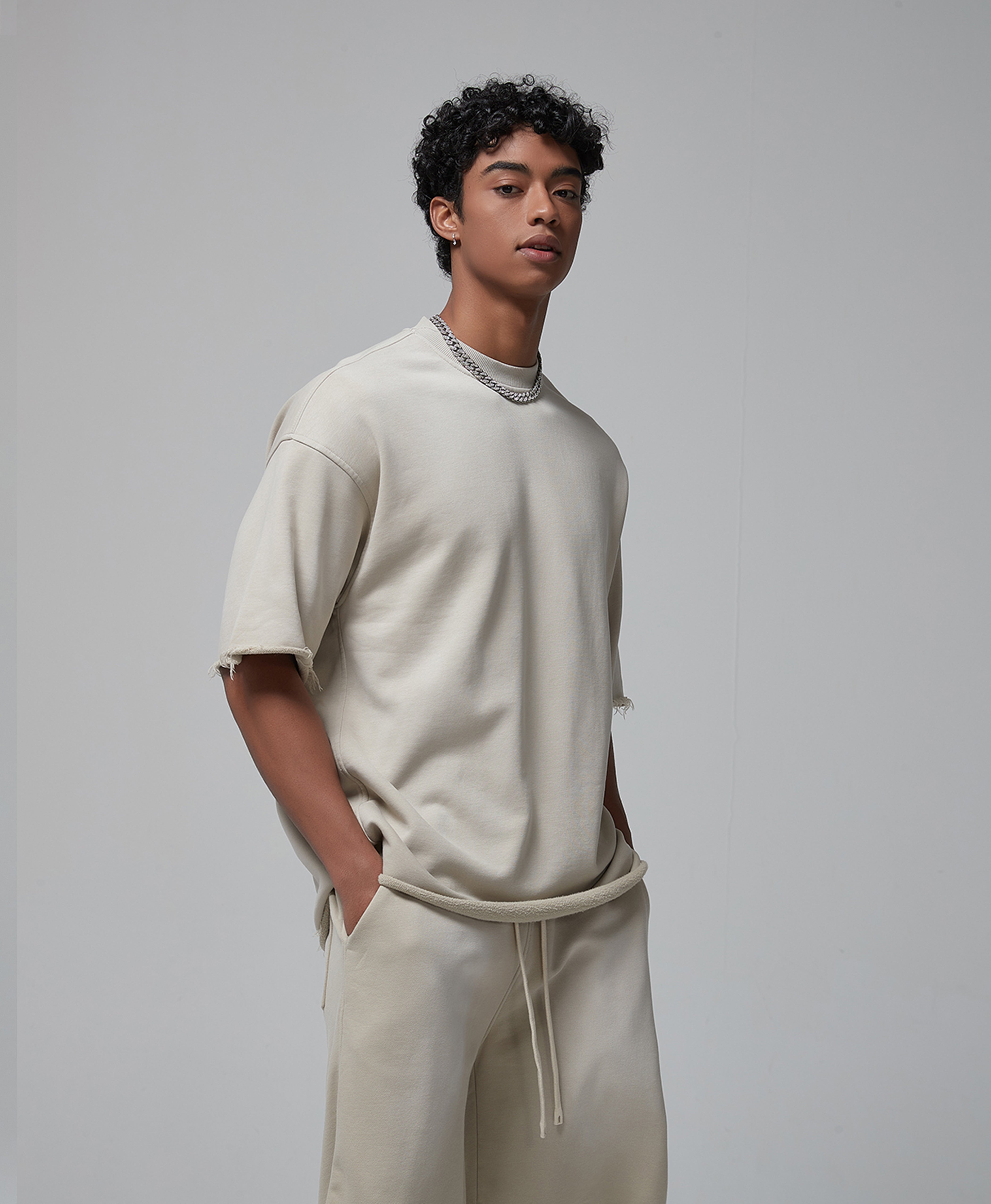 ATHENTIQ EDGE CUT PREMIUM TEE